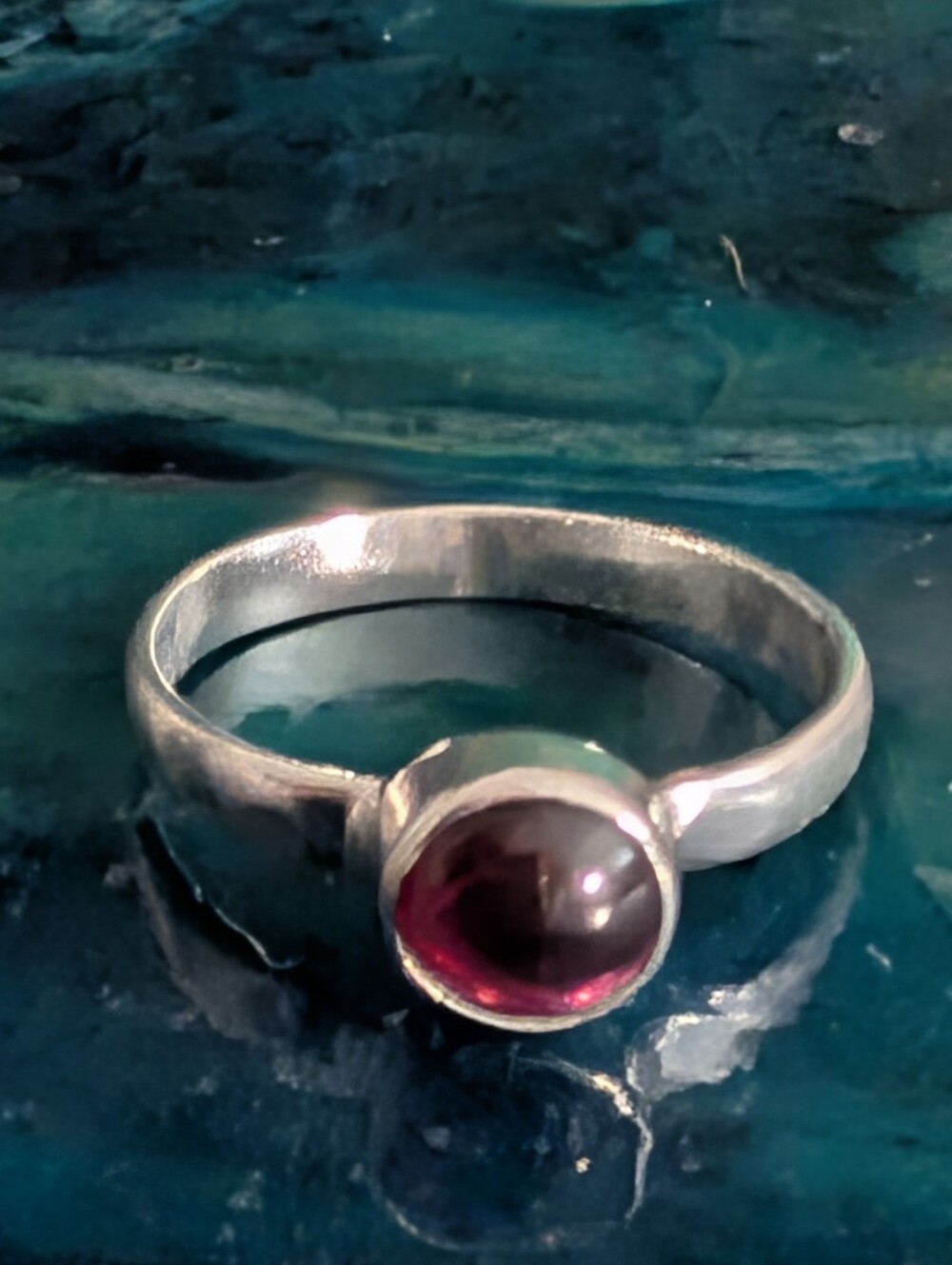 Genuine Garnet Solid Sterling Silver Ring Size 9.5 - Picture 12 of 12